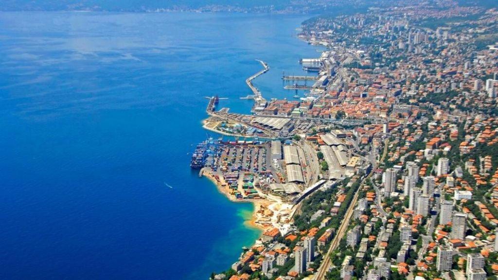 Villa Meri Rijeka Buitenkant foto
